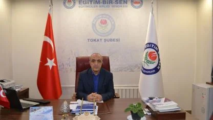 “İSTİKLÂL MARŞI BİN YILIN ÖZGÜRLÜK DESTANIDIR”