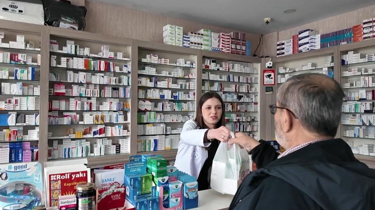 Teoriden Pratiğe Eğitim: TOGÜ’lü Öğrenciler Eczanelerde Deneyim Kazanıyor