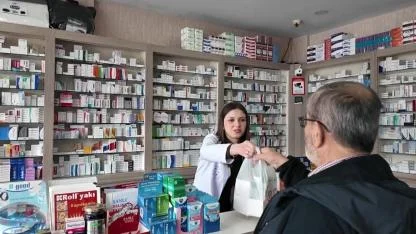 Teoriden Pratiğe Eğitim: TOGÜ’lü Öğrenciler Eczanelerde Deneyim Kazanıyor